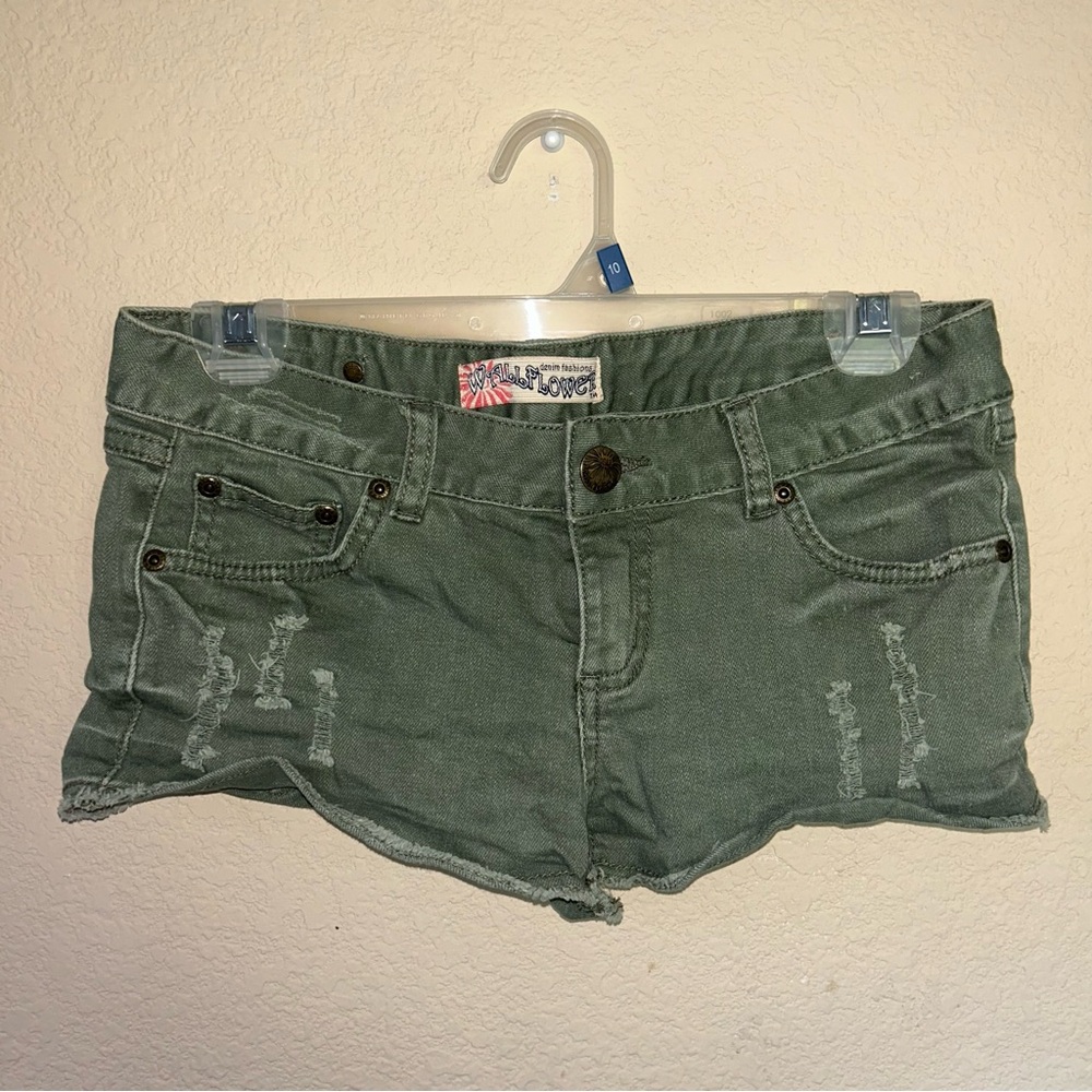 Size 5 (Juniors) Wallflower Green Distressed Denim Shorts